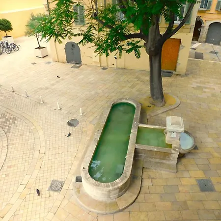 #2 # Place Charmante *